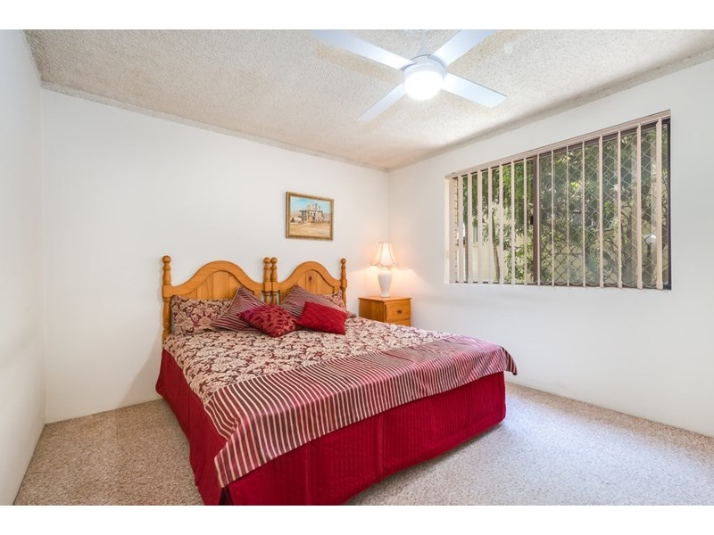 1/61 Bayview Street, Runaway Bay QLD 4216