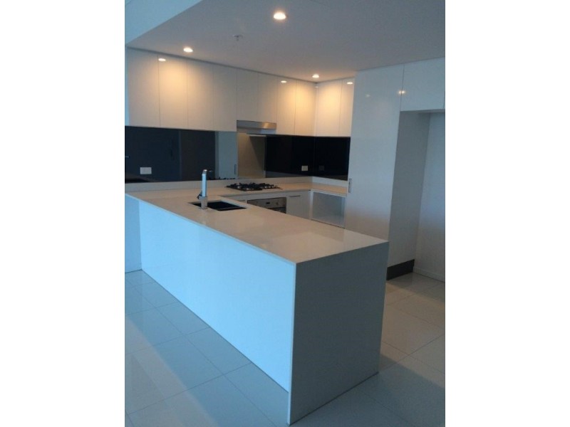 1207/5 Harbour Side Drive, Biggera Waters QLD 4216