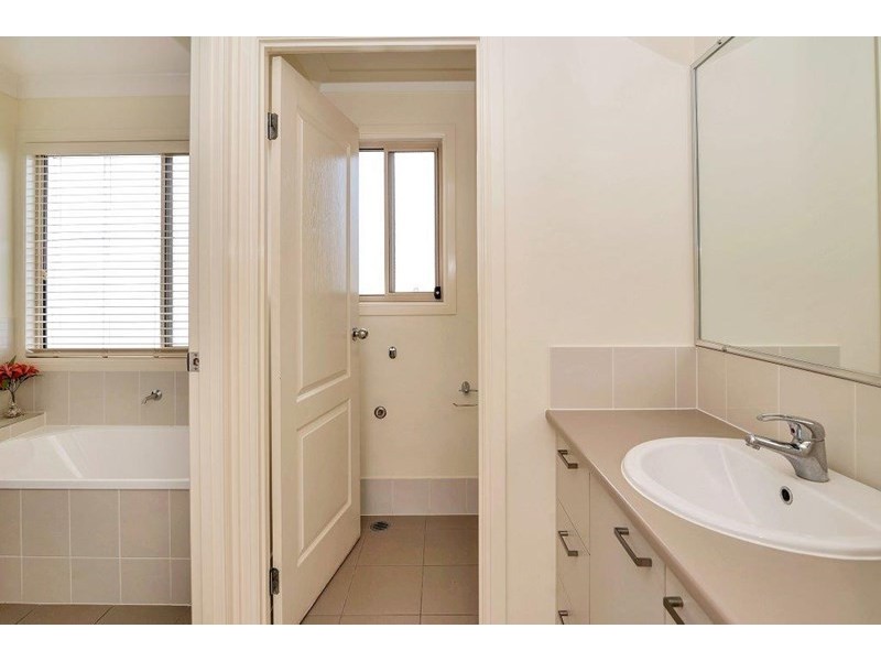 10 Serin Street, Upper Coomera QLD 4209