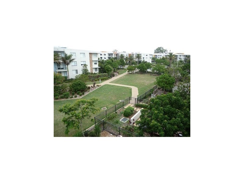 721/64-68 Sickle Avenue, Hope Island QLD 4212