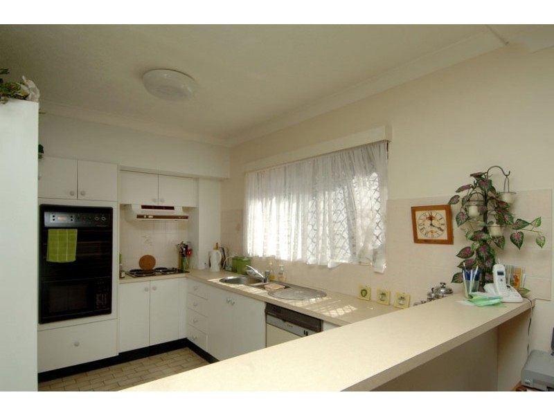 Labrador QLD 4215