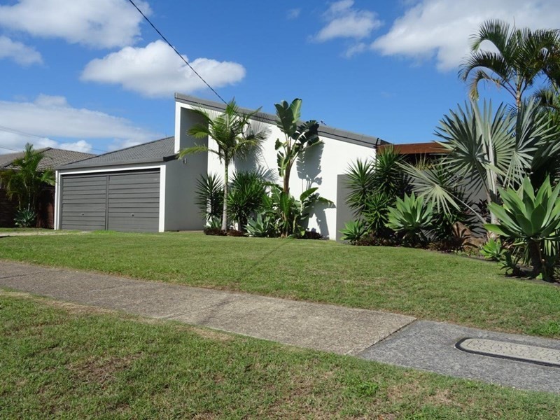 38 Markham Avenue, Runaway Bay QLD 4216