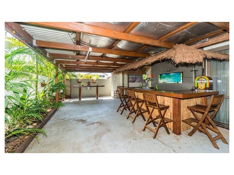 38 Markham Avenue, Runaway Bay QLD 4216