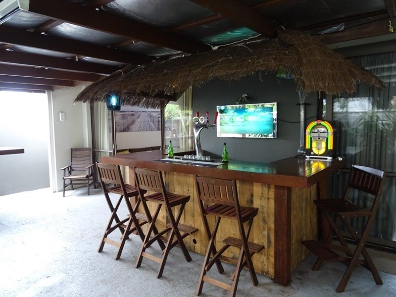 38 Markham Avenue, Runaway Bay QLD 4216