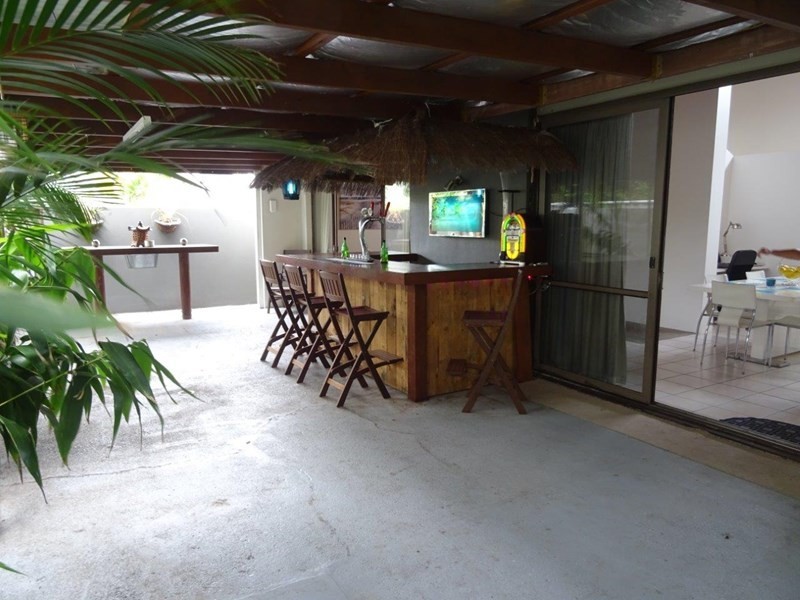 38 Markham Avenue, Runaway Bay QLD 4216