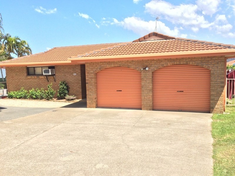 30 Ashburton Close, Arundel QLD 4214