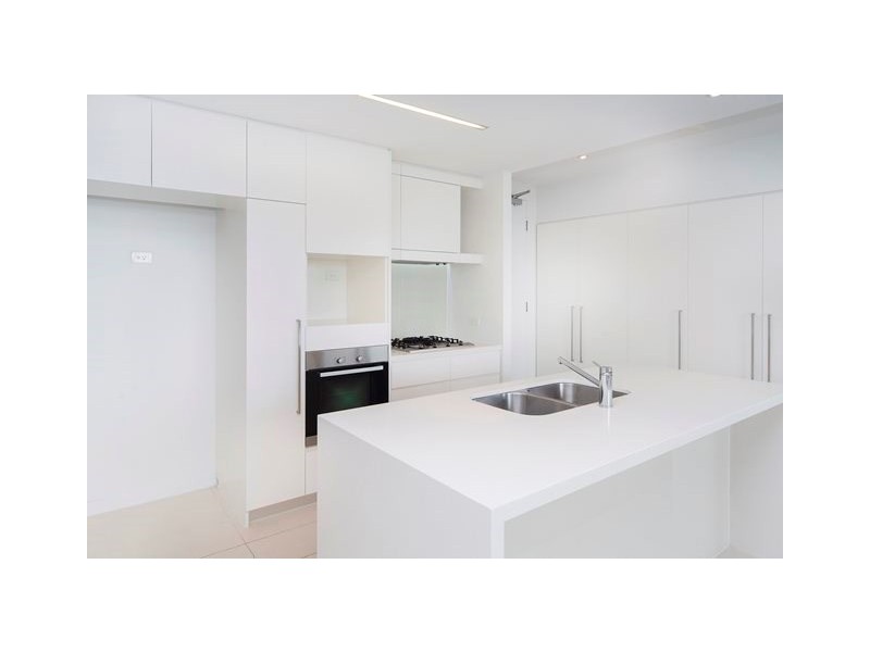 2202/1 Marina Promenade, Paradise Point QLD 4216