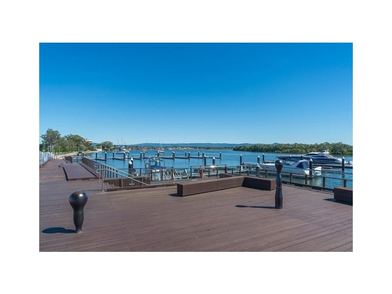 2202/1 Marina Promenade, Paradise Point QLD 4216