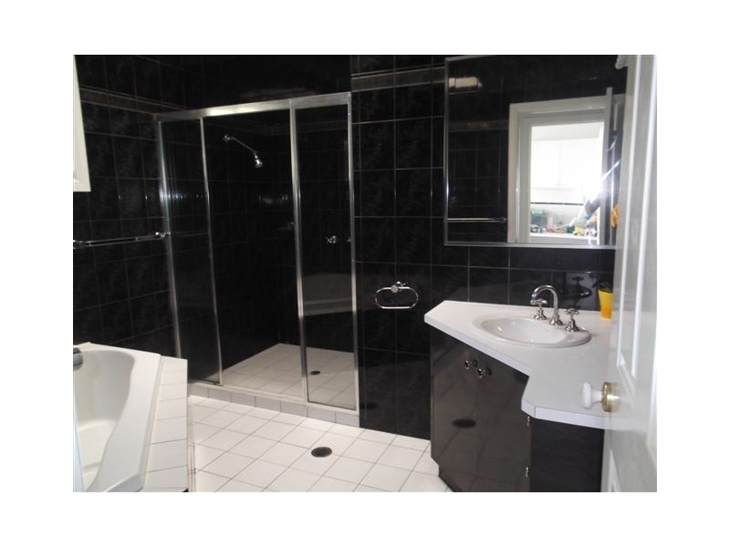 23 Anchorage Way, Biggera Waters QLD 4216