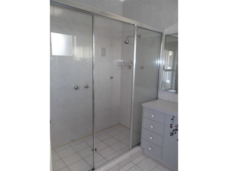 23 Anchorage Way, Biggera Waters QLD 4216