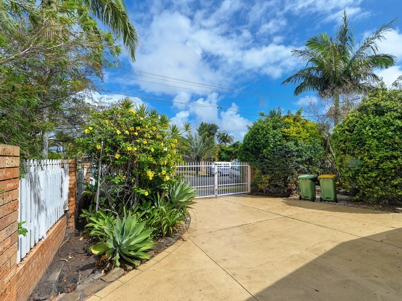 35 Annerley Avenue, Runaway Bay QLD 4216