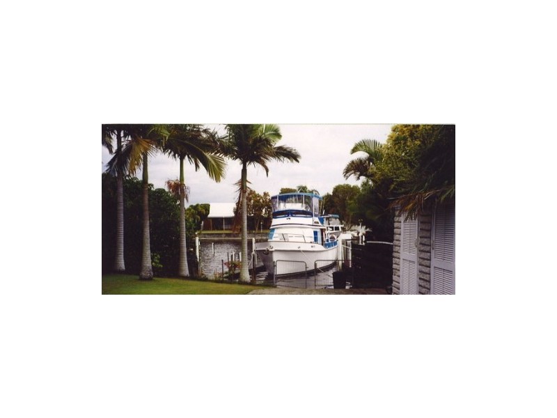 1 Jennifer Avenue, Runaway Bay QLD 4216