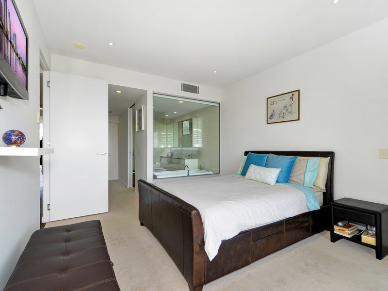 1405/1 Sunset Avenue, Paradise Point QLD 4216