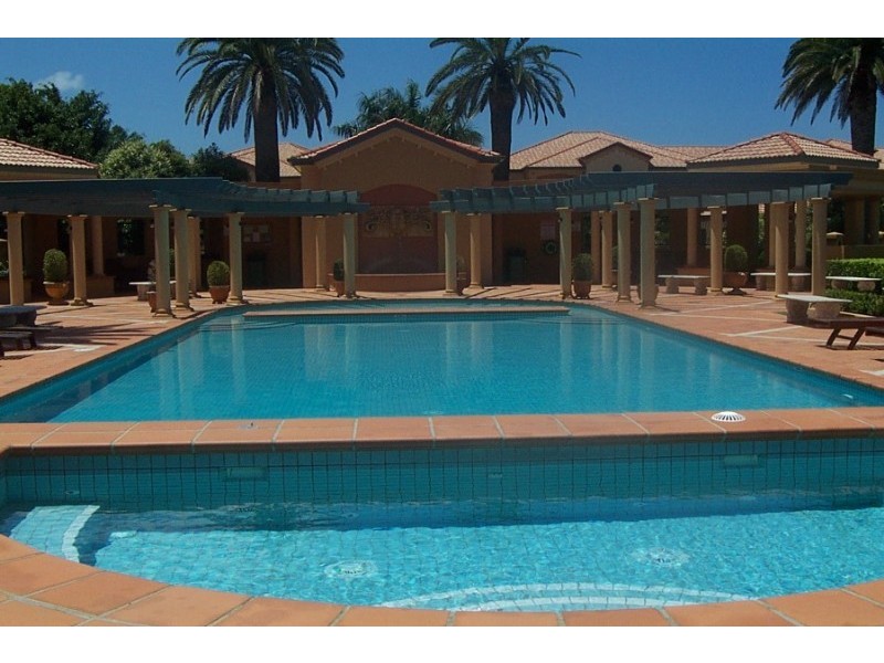 Hope Island QLD 4212