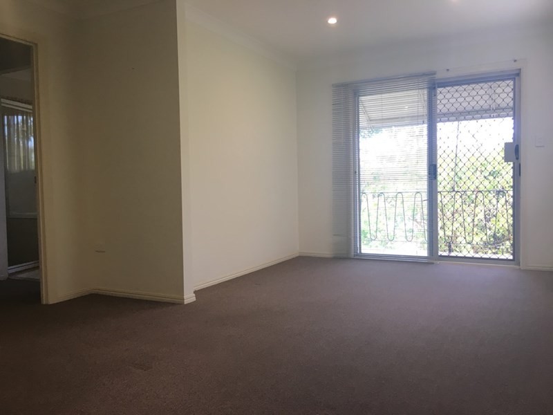 1/48 Government Road, Labrador QLD 4215