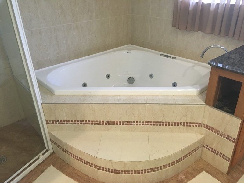 1/48 Government Road, Labrador QLD 4215