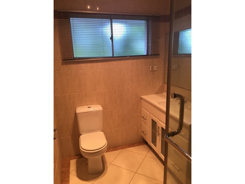 1/48 Government Road, Labrador QLD 4215