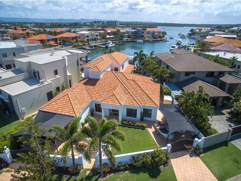 24 The Sovereign Mile, Sovereign Islands QLD 4216