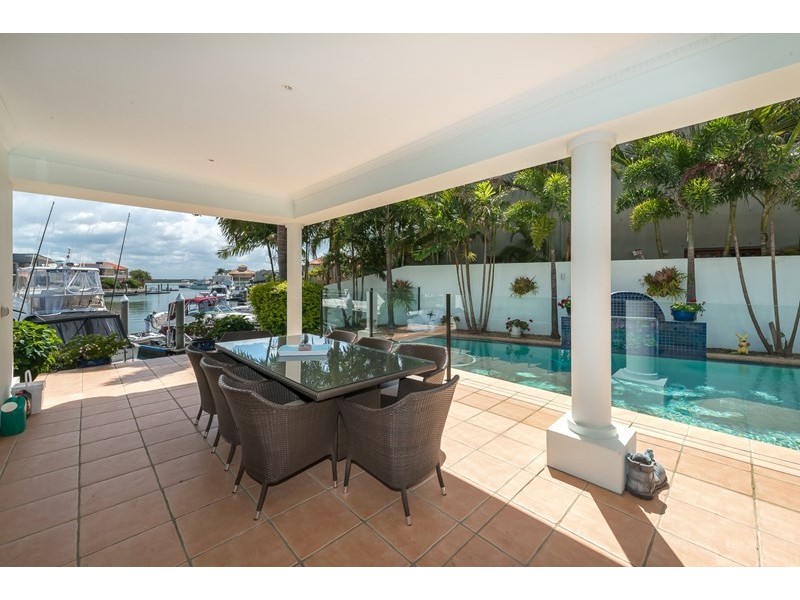 24 The Sovereign Mile, Sovereign Islands QLD 4216