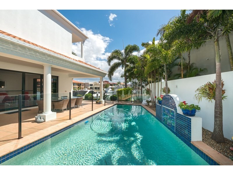 24 The Sovereign Mile, Sovereign Islands QLD 4216