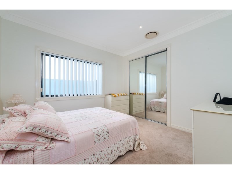 24 The Sovereign Mile, Sovereign Islands QLD 4216