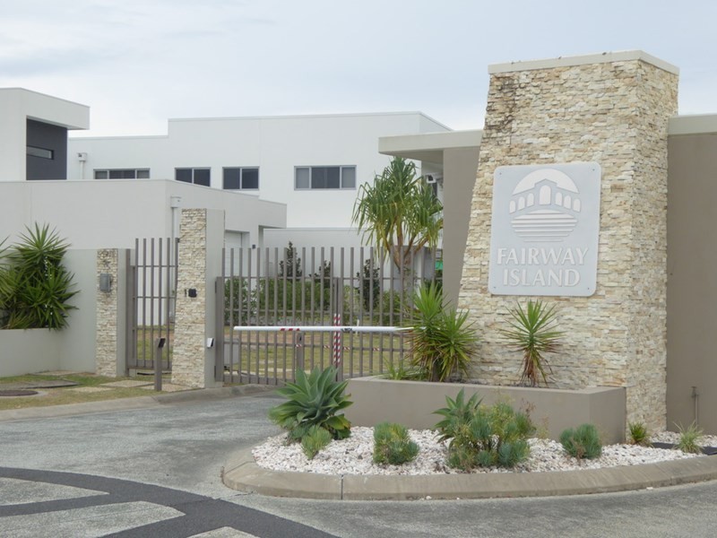 7603 Fairway Boulevard, Hope Island QLD 4212