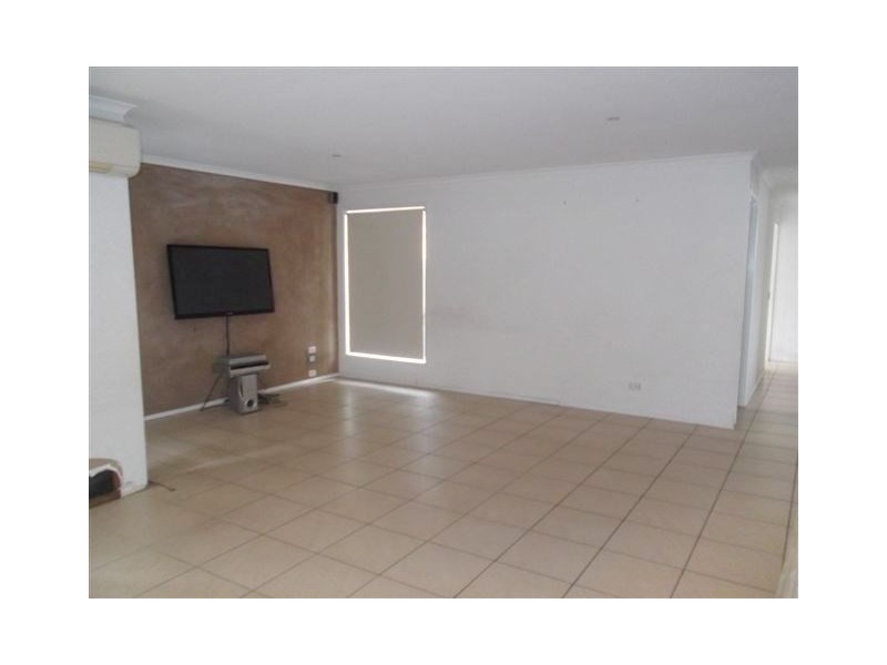 63 Southlake Drive, Varsity Lakes QLD 4227