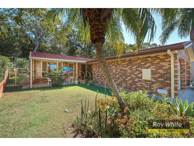 2/11 Woodgate Place, Paradise Point QLD 4216