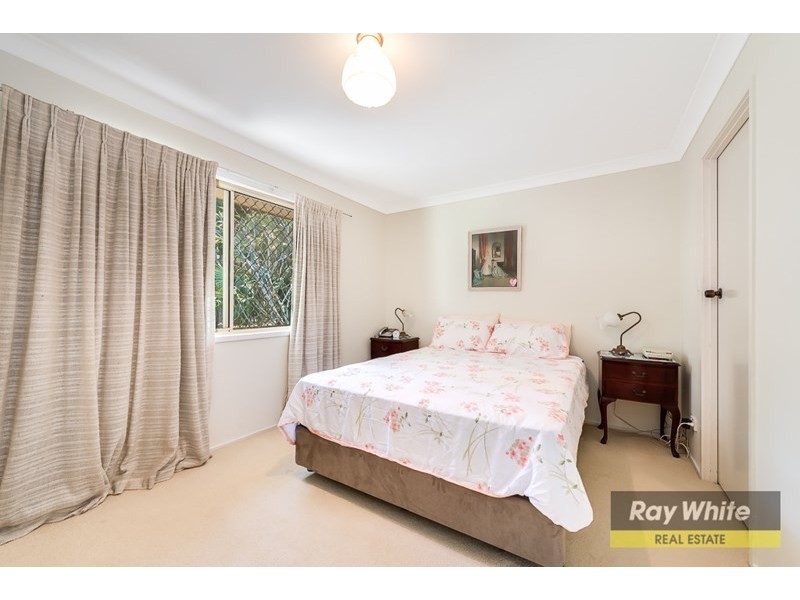 2/11 Woodgate Place, Paradise Point QLD 4216