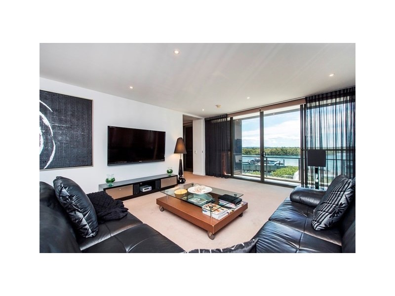 2304/1 Marina Promenade, Paradise Point QLD 4216