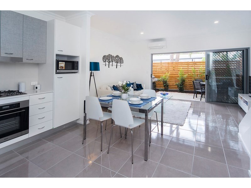 460 Pine Ridge Road, Coombabah QLD 4216