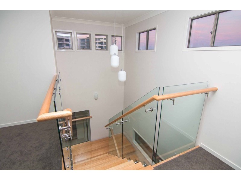 2/2 Compass Drive, Biggera Waters QLD 4216