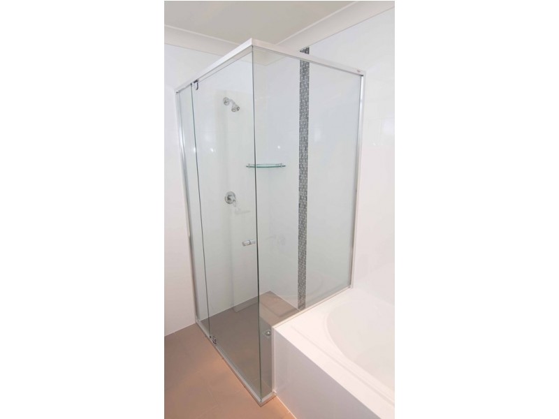 2/2 Compass Drive, Biggera Waters QLD 4216