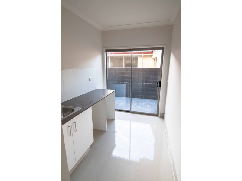 2/2 Compass Drive, Biggera Waters QLD 4216