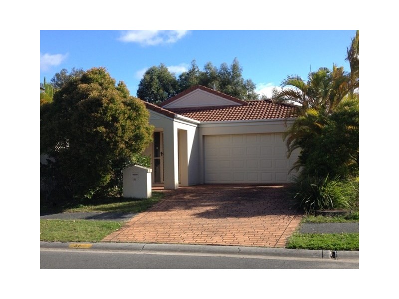 37 Marble Arch Place, Arundel QLD 4214
