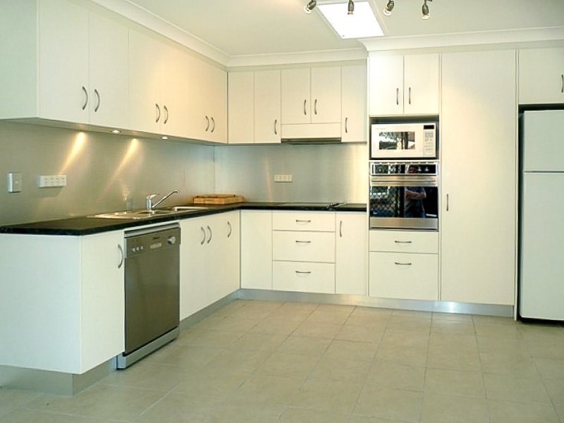 1/11 Woodgate Place, Paradise Point QLD 4216