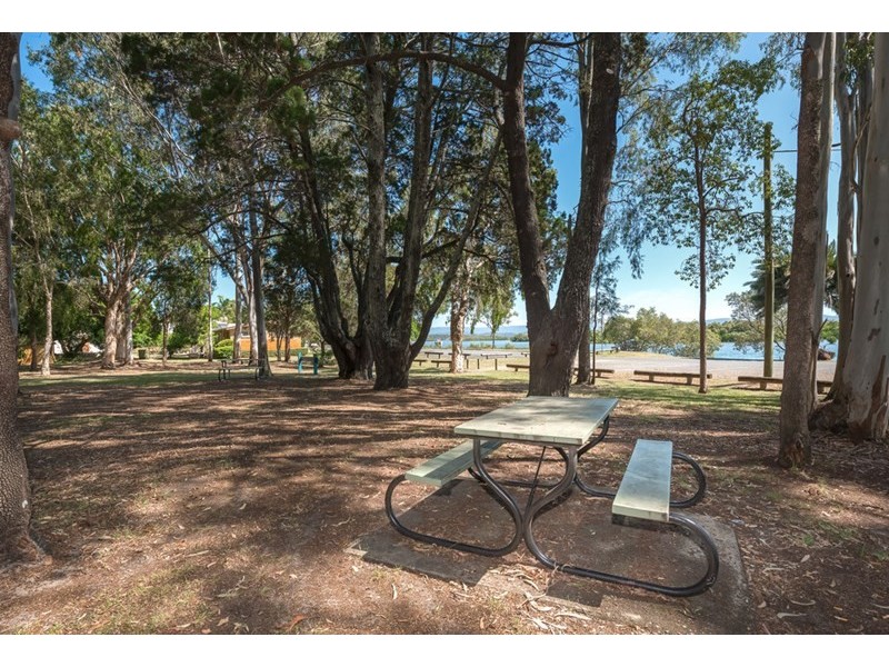 1/11 Woodgate Place, Paradise Point QLD 4216