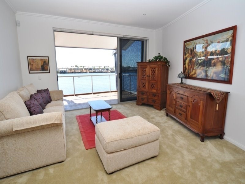 80/181 Lae Drive, Runaway Bay QLD 4216