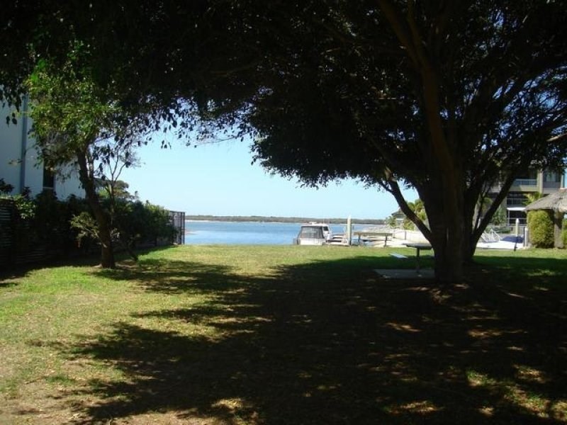 6/16 Madang Crescent, Runaway Bay QLD 4216