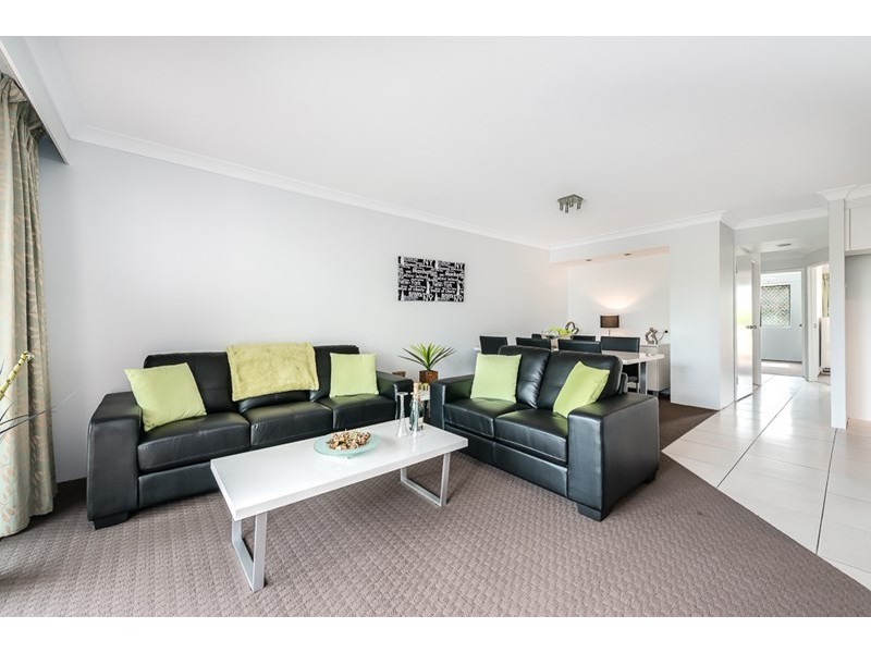 26/37 Bayview Street, Runaway Bay QLD 4216