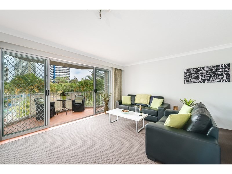 26/37 Bayview Street, Runaway Bay QLD 4216