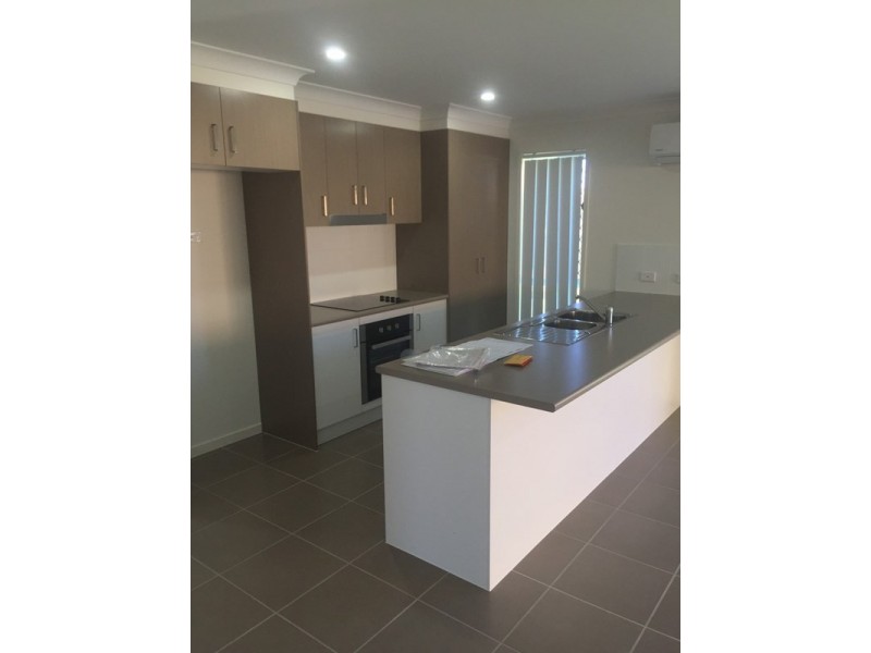 22 Augusta Boulevard, Pimpama QLD 4209