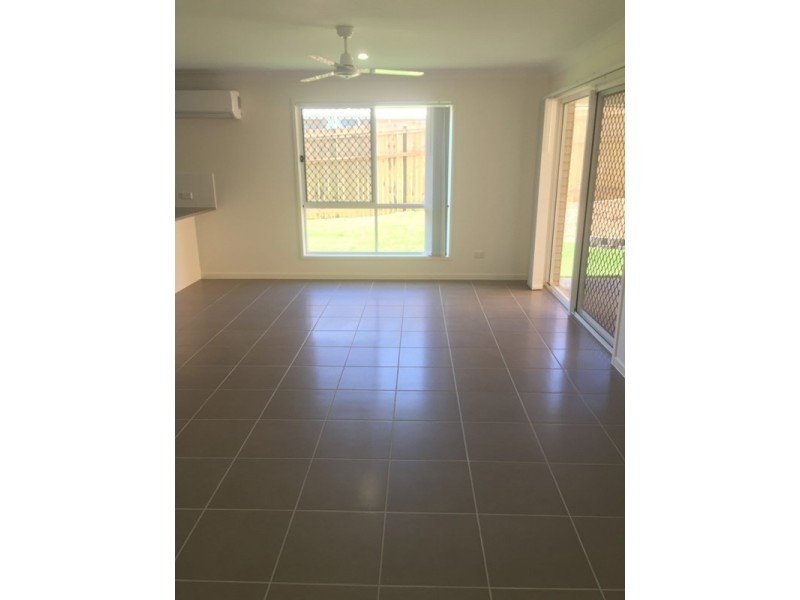 22 Augusta Boulevard, Pimpama QLD 4209