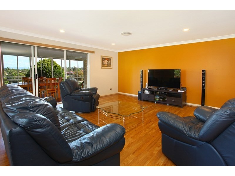 41 Geoff Wolter Drive, Molendinar QLD 4214