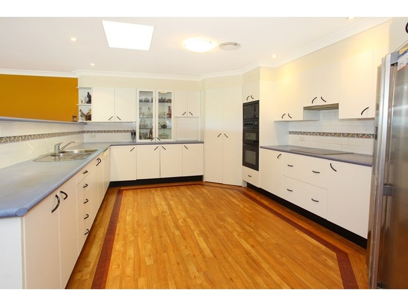 41 Geoff Wolter Drive, Molendinar QLD 4214