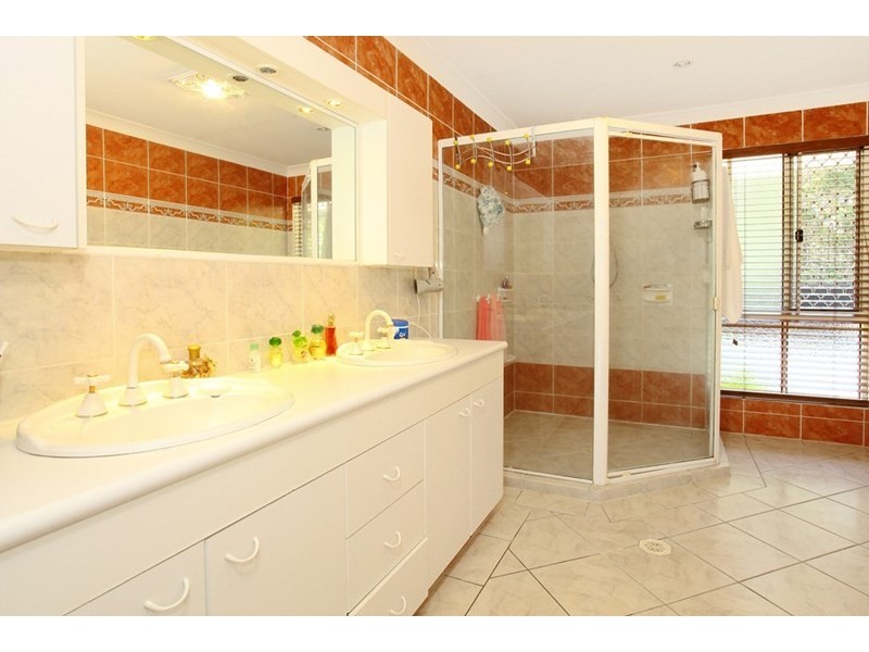 41 Geoff Wolter Drive, Molendinar QLD 4214