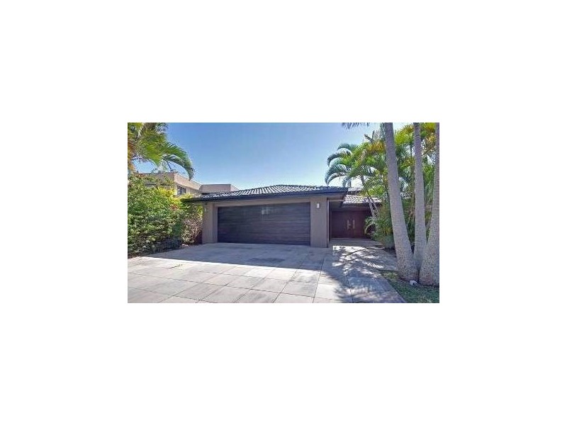 1 Sundance Way, Runaway Bay QLD 4216