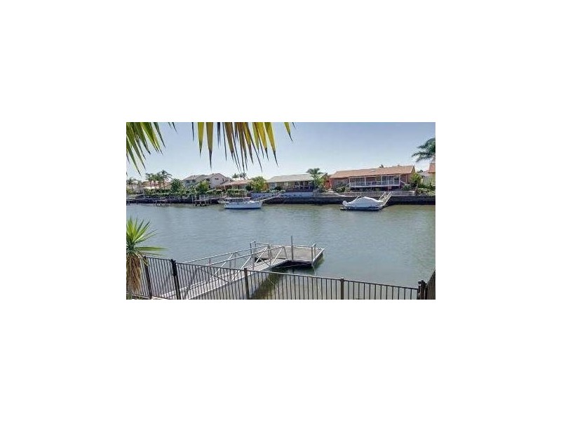 1 Sundance Way, Runaway Bay QLD 4216