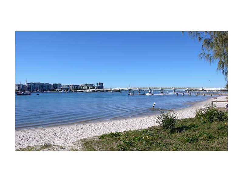 20 Bruce Avenue, Paradise Point QLD 4216