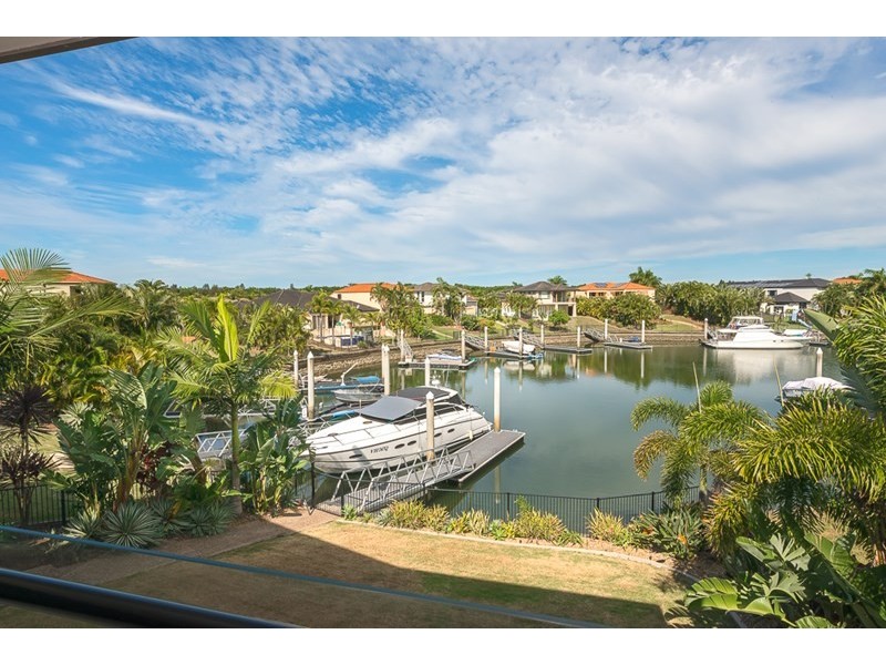 2136 Beaufort Way, Hope Island QLD 4212